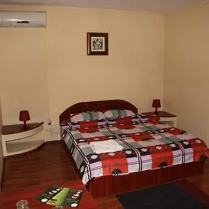 https://hotel-casa-verde-prosper.bucharesthotelsnow.com